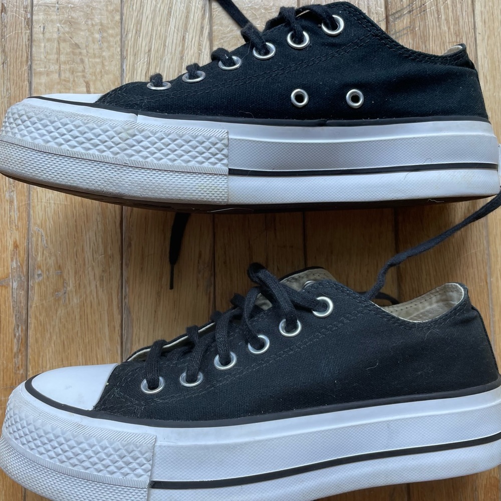 Black Platform Converse All Stars - Barely Used